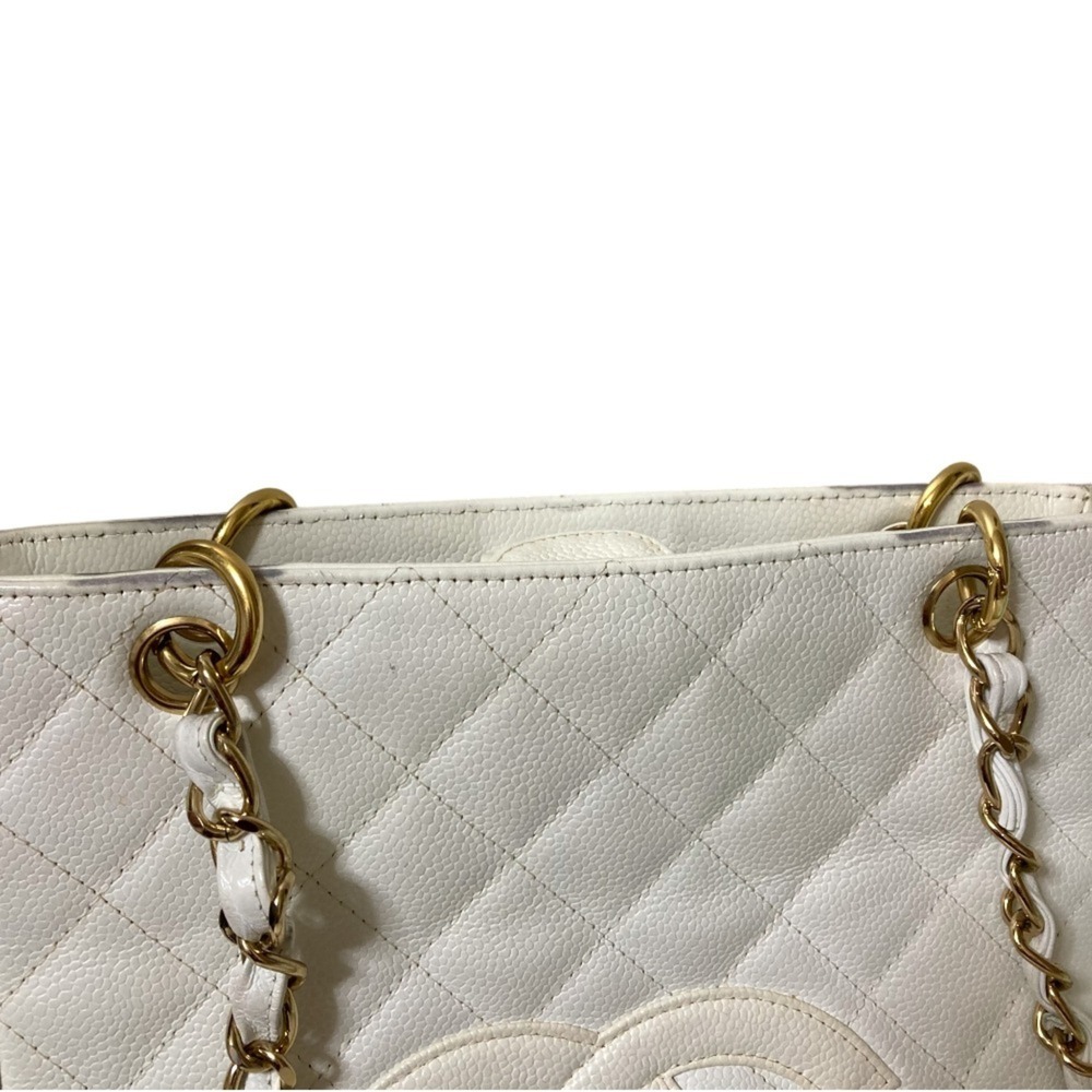 CHANEL White Caviar Leather Logo Shoulder Bag - Picture 11 of 16